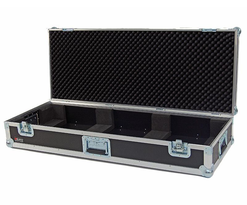 Korg Kronos 61  - Flightcase