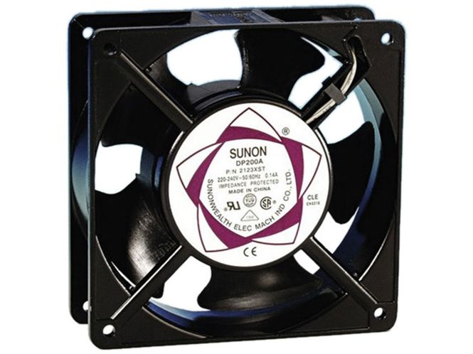Hovedbilde Adam Hall 8762 220v Rackvifte