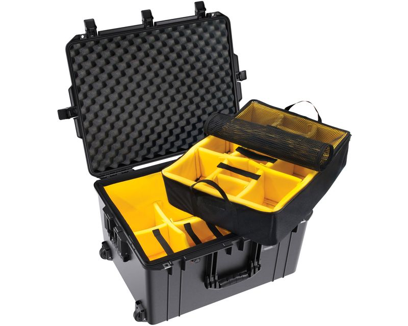 Peli 1637 Air Case m/skillevegger